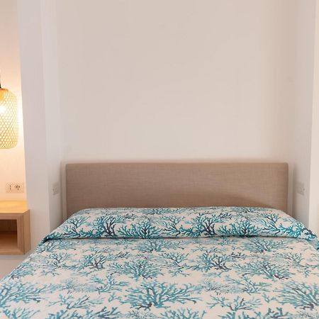 Molo Brin Rooms & Suites Олбия Стая снимка