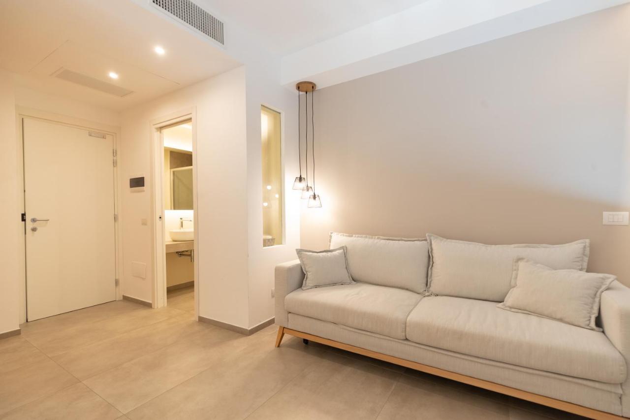 Molo Brin Rooms & Suites Олбия Екстериор снимка